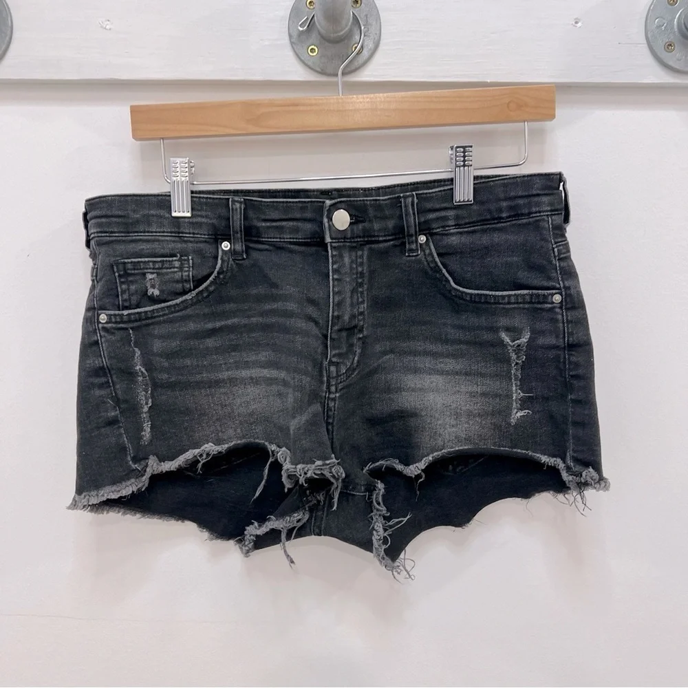 H&M black Jean shorts cut off